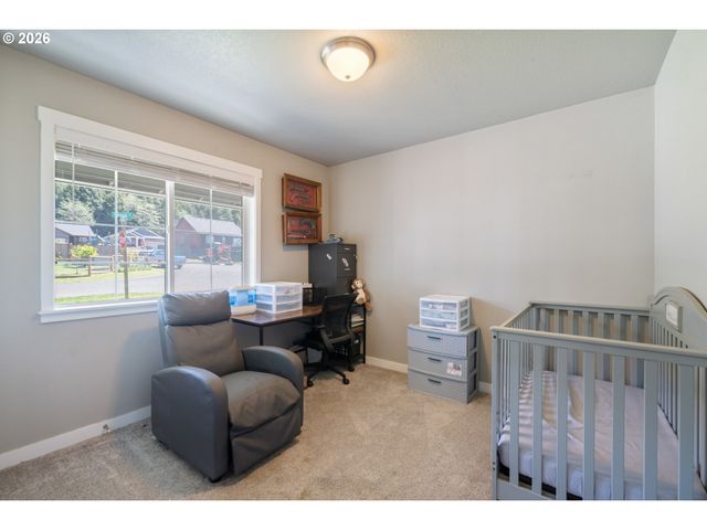 1185 Ne FRANCIS St, Rockaway Beach, OR 97136