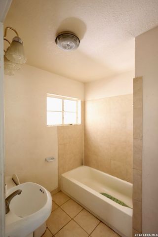 654 ELLOR DR, San Antonio, TX 78228