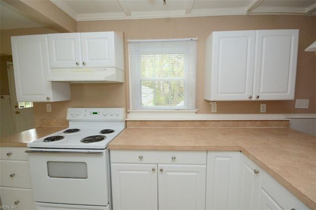 535 Fishermans RD, Norfolk, VA 23503