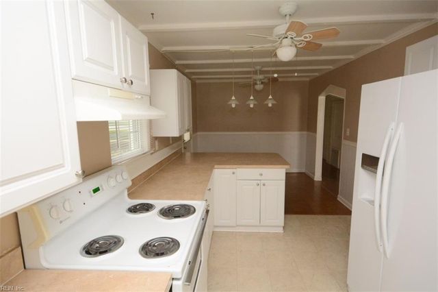 535 Fishermans RD, Norfolk, VA 23503