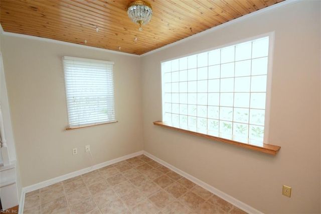 535 Fishermans RD, Norfolk, VA 23503