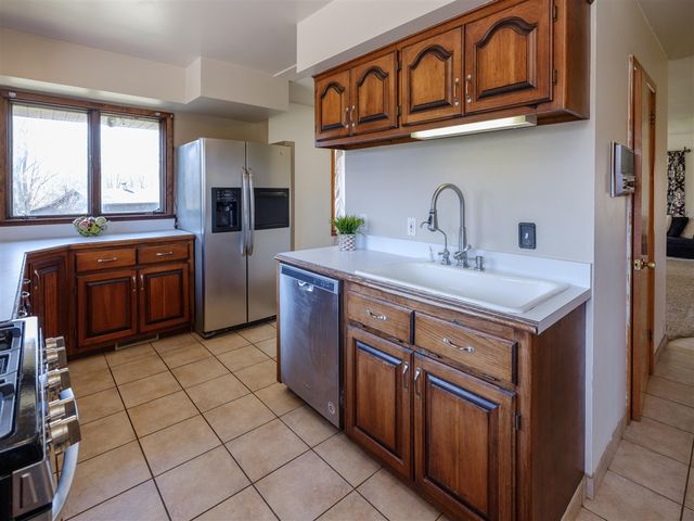 117 4th Street, Plainwell, MI 49080