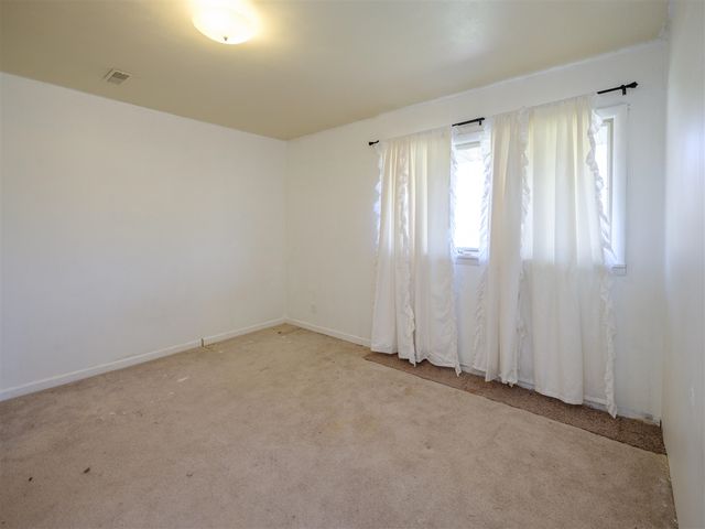 117 4th Street, Plainwell, MI 49080