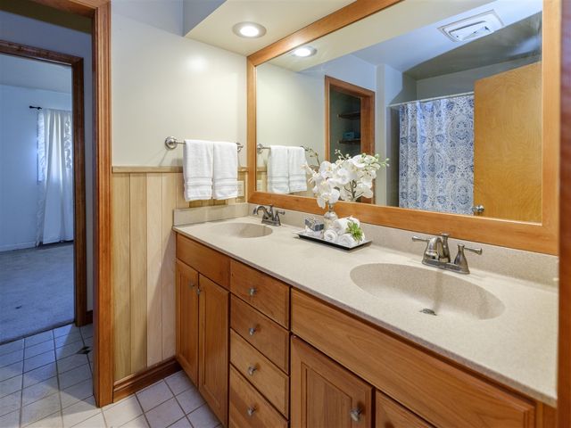 117 4th Street, Plainwell, MI 49080