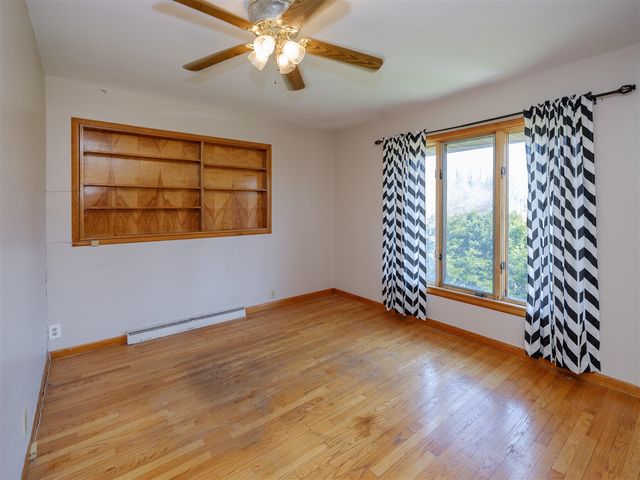 117 4th Street, Plainwell, MI 49080