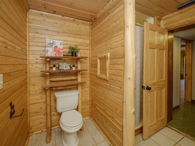 117 4th Street, Plainwell, MI 49080