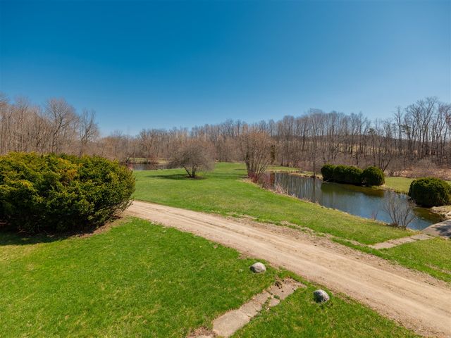 117 4th Street, Plainwell, MI 49080