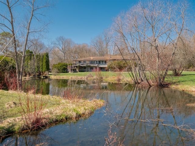 117 4th Street, Plainwell, MI 49080