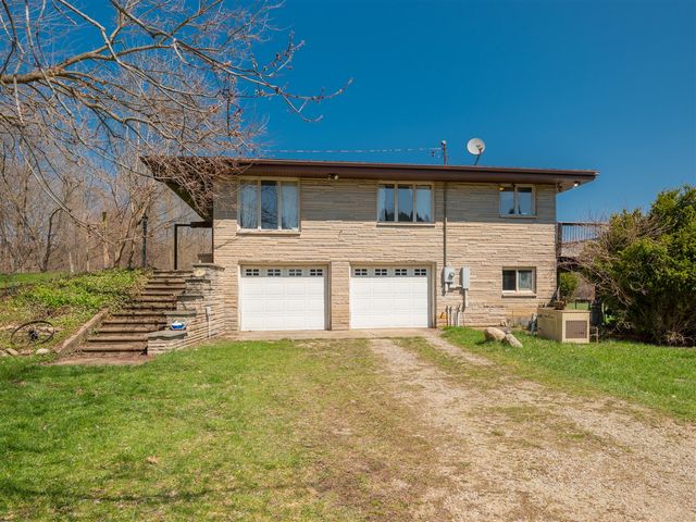 117 4th Street, Plainwell, MI 49080