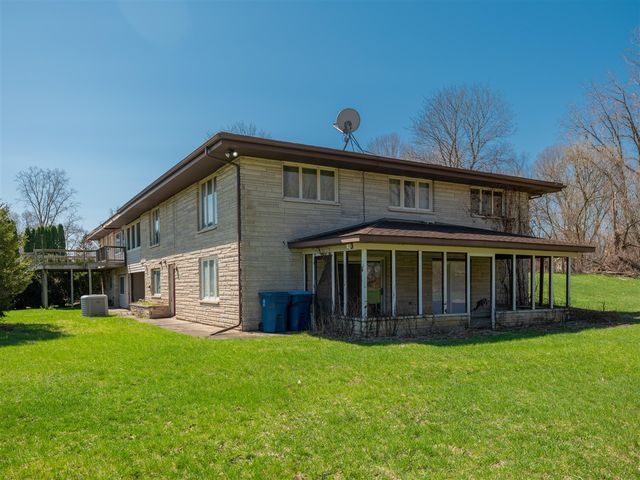 117 4th Street, Plainwell, MI 49080