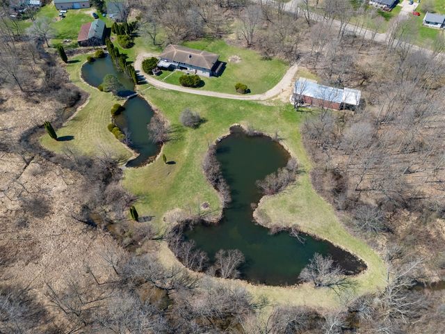 117 4th Street, Plainwell, MI 49080