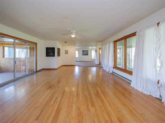 117 4th Street, Plainwell, MI 49080
