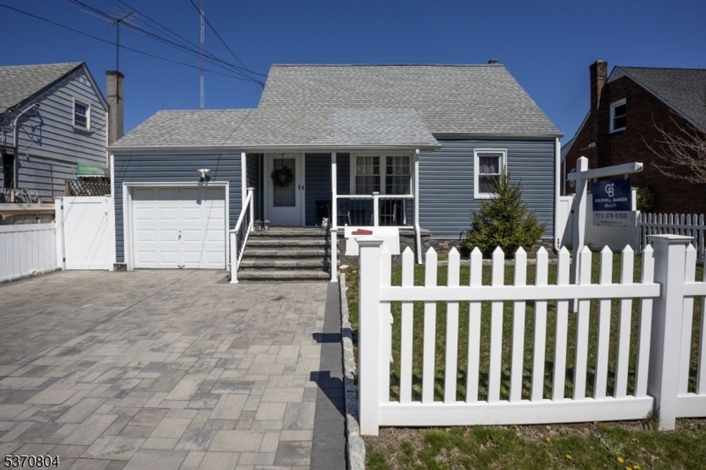 345 Garibaldi Ave, Lodi Boro, NJ 07644