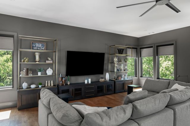 3706 Benham Ave, Nashville, TN 37215