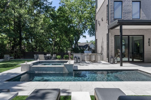 3706 Benham Ave, Nashville, TN 37215