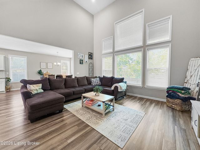 152 Goldeneye Ct, Shepherdsville, KY 40165