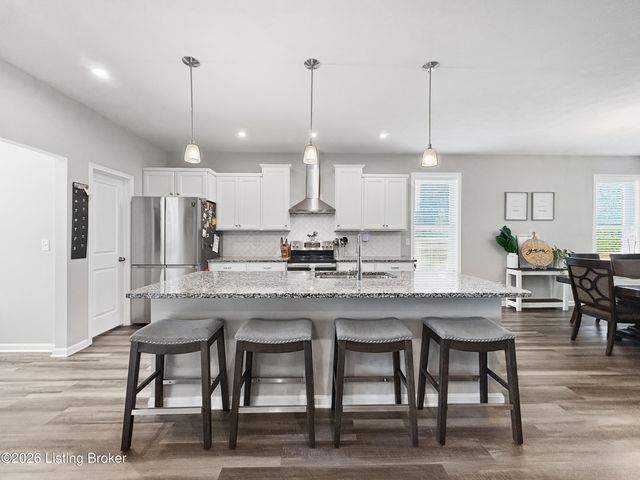152 Goldeneye Ct, Shepherdsville, KY 40165