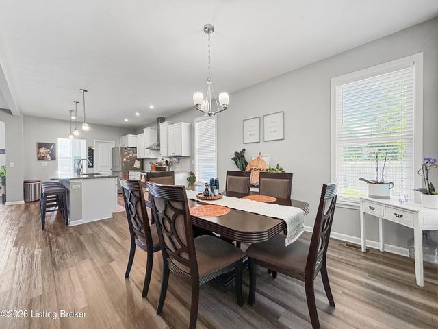 152 Goldeneye Ct, Shepherdsville, KY 40165