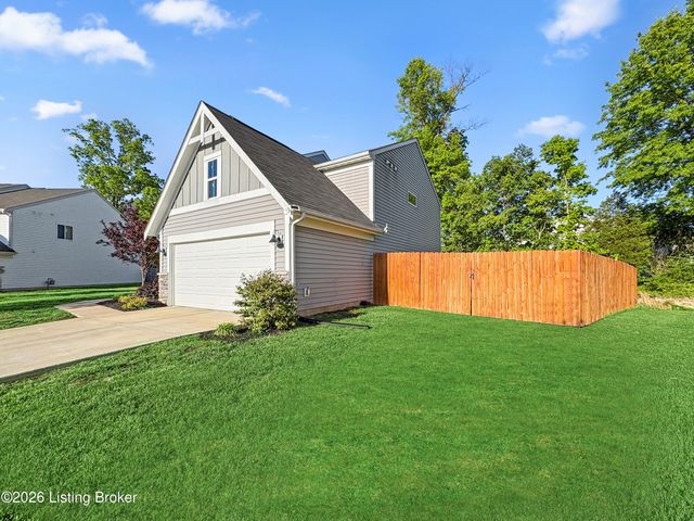 152 Goldeneye Ct, Shepherdsville, KY 40165