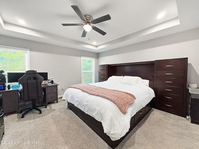 152 Goldeneye Ct, Shepherdsville, KY 40165