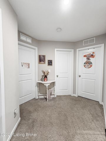 152 Goldeneye Ct, Shepherdsville, KY 40165