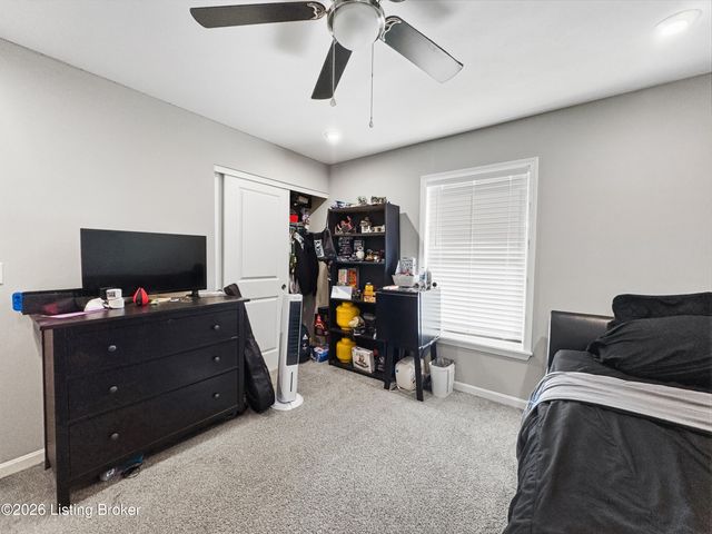 152 Goldeneye Ct, Shepherdsville, KY 40165