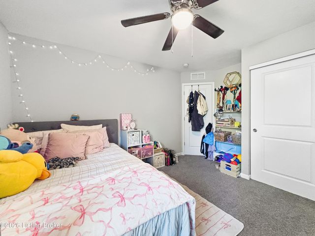 152 Goldeneye Ct, Shepherdsville, KY 40165