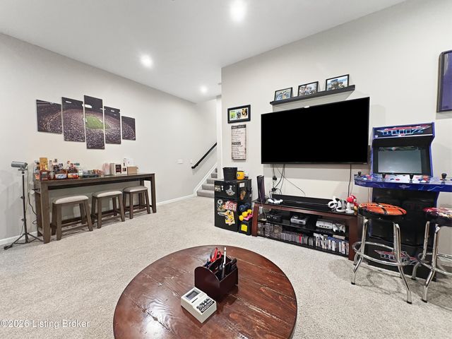 152 Goldeneye Ct, Shepherdsville, KY 40165