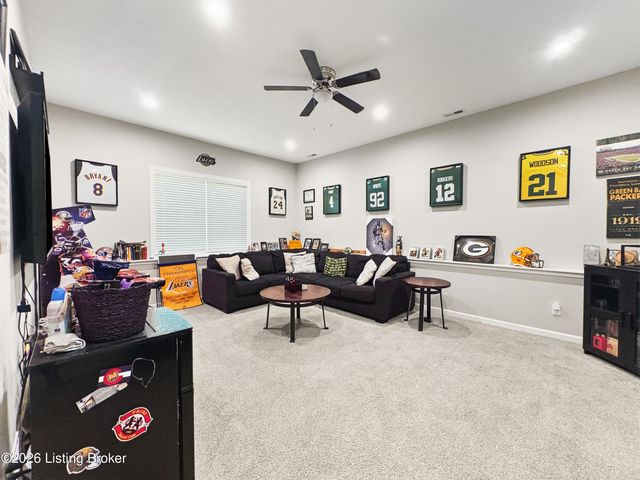 152 Goldeneye Ct, Shepherdsville, KY 40165