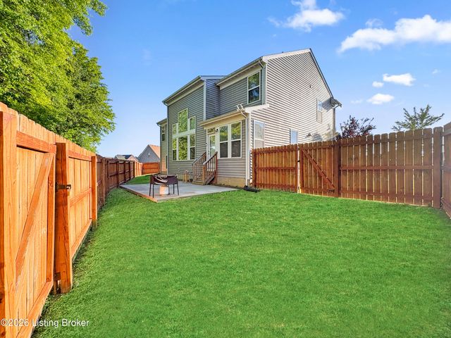 152 Goldeneye Ct, Shepherdsville, KY 40165
