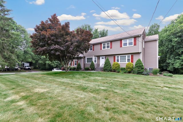 460 Stonehouse Road, Trumbull, CT 06611