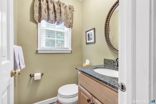 460 Stonehouse Road, Trumbull, CT 06611
