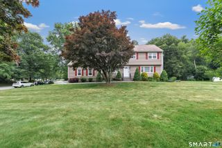 460 Stonehouse Road, Trumbull, CT 06611