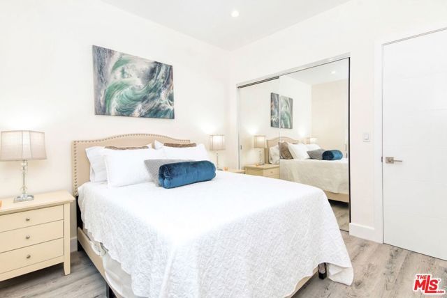 1237 S Holt Avenue 303, Los Angeles, CA 90035