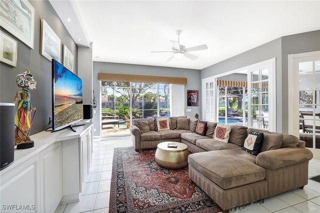 3394 Cerrito CT, Naples, FL 34109