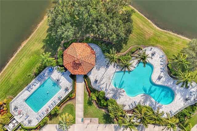 3394 Cerrito CT, Naples, FL 34109