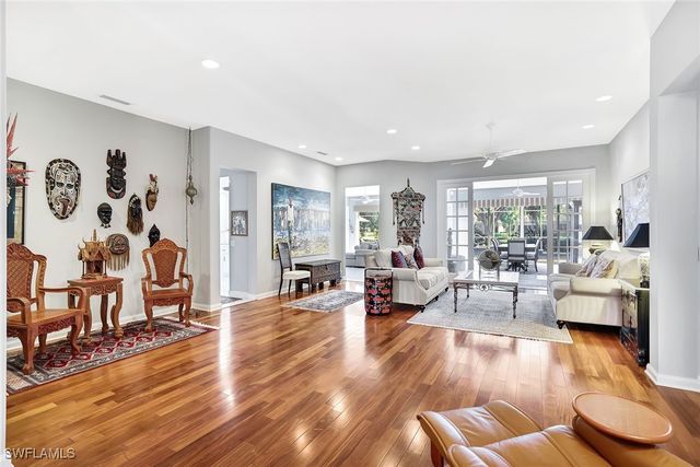 3394 Cerrito CT, Naples, FL 34109