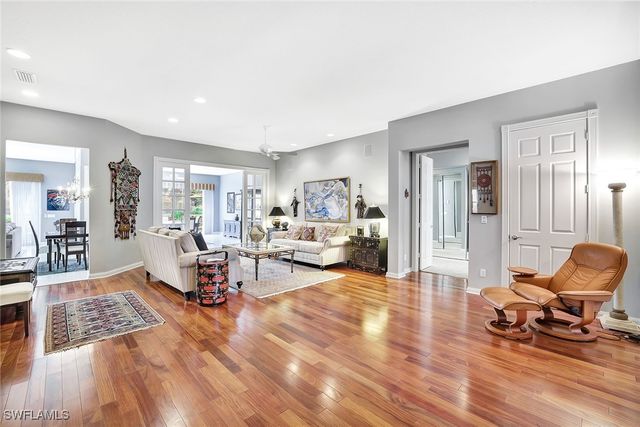 3394 Cerrito CT, Naples, FL 34109