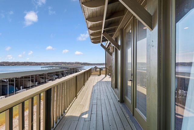 2373 Melody Point Circle, Grove, OK 74344