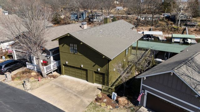 2373 Melody Point Circle, Grove, OK 74344