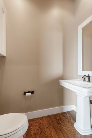 2373 Melody Point Circle, Grove, OK 74344