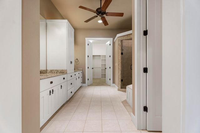 2373 Melody Point Circle, Grove, OK 74344