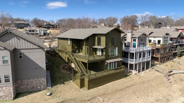 2373 Melody Point Circle, Grove, OK 74344