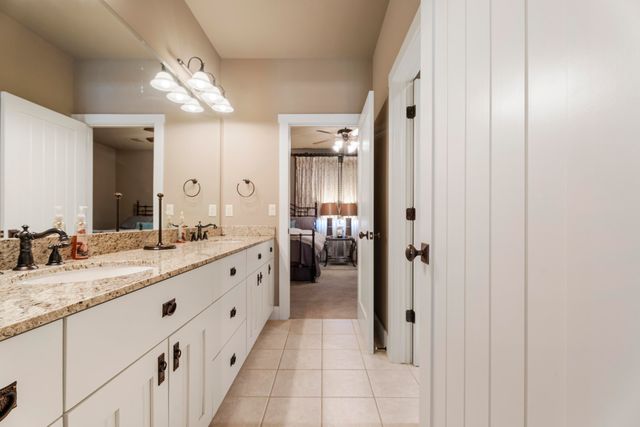 2373 Melody Point Circle, Grove, OK 74344