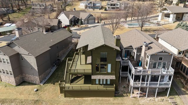 2373 Melody Point Circle, Grove, OK 74344