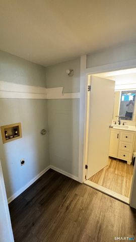 165 Townsend Avenue, New Haven, CT 06512