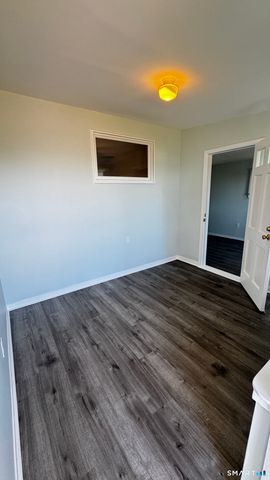 165 Townsend Avenue, New Haven, CT 06512