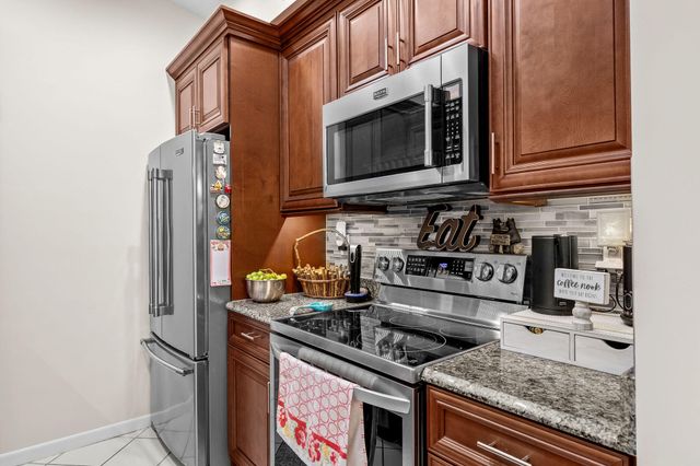 2502 SE Anchorage Cv Apt E-3, Port St Lucie, FL 34952