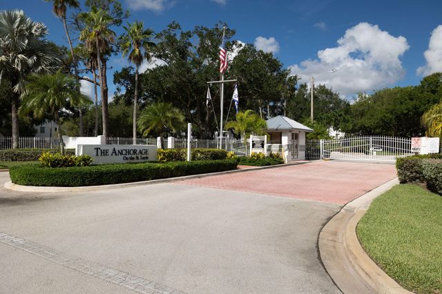 2502 SE Anchorage Cv Apt E-3, Port St Lucie, FL 34952