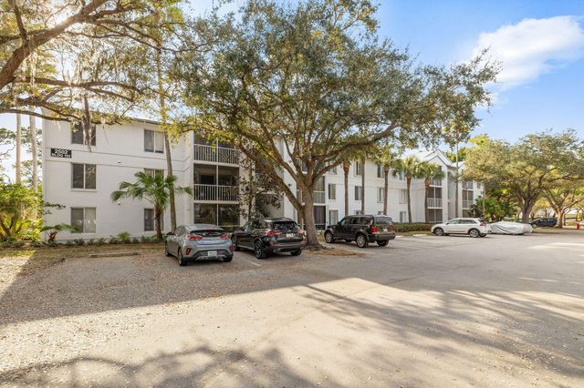 2502 SE Anchorage Cv Apt E-3, Port St Lucie, FL 34952